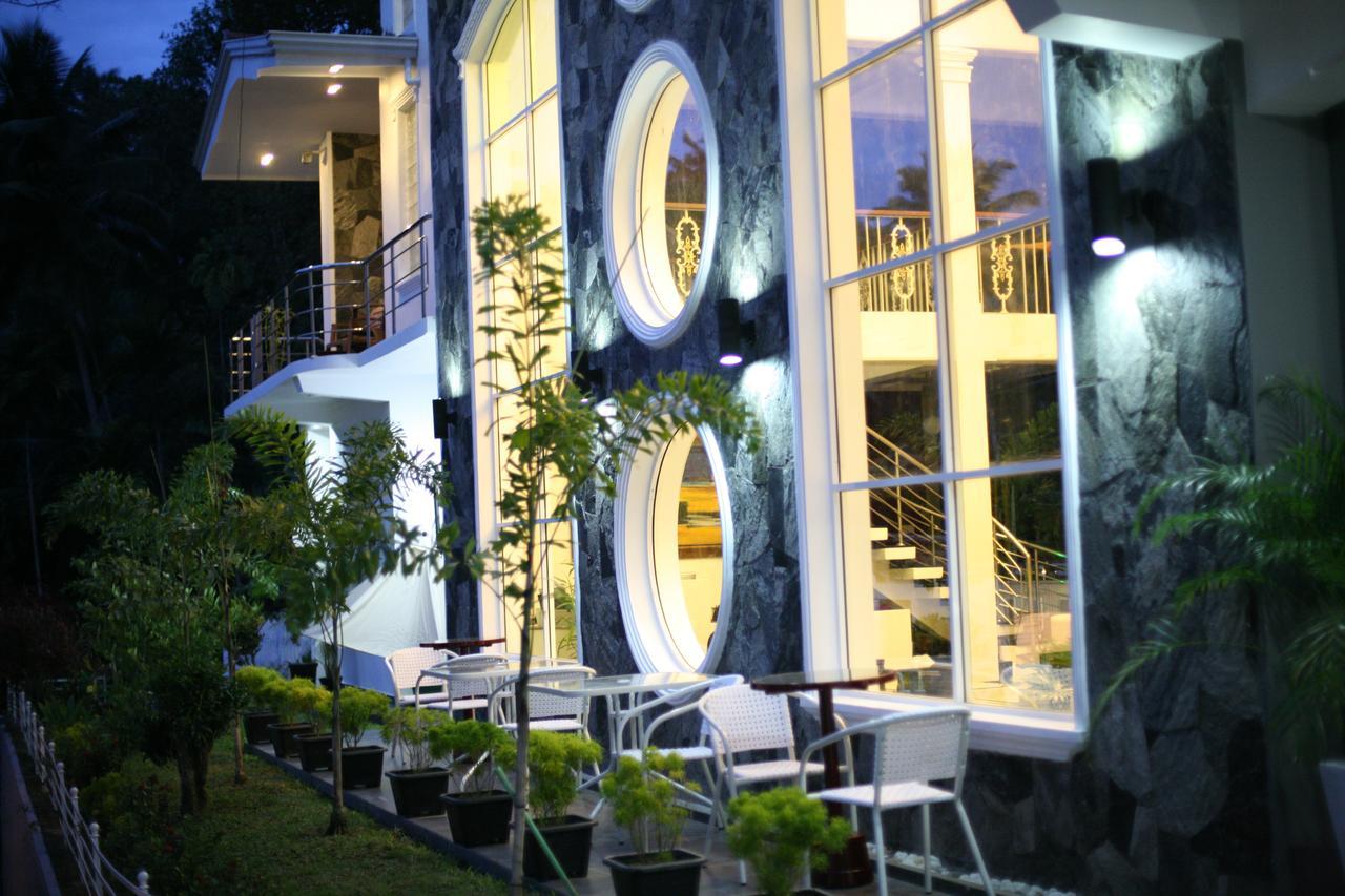 Ayaana Boutique Hotel Канди Экстерьер фото