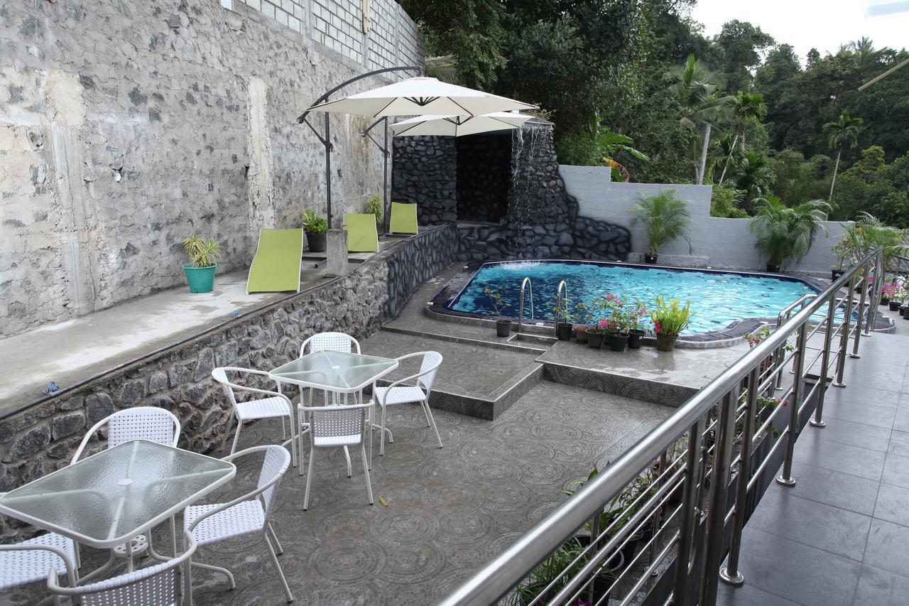 Ayaana Boutique Hotel Канди Экстерьер фото
