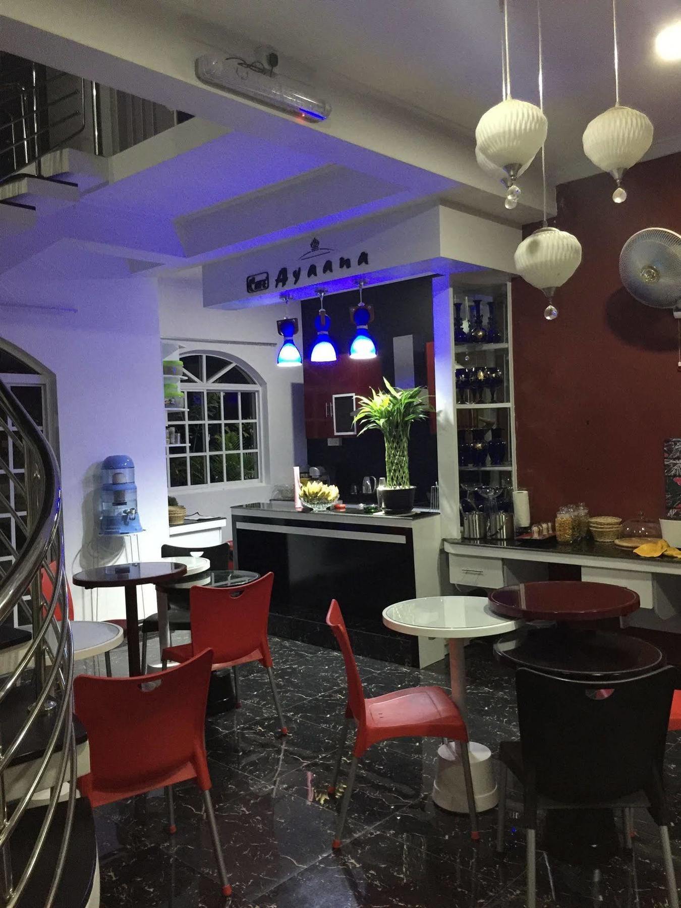 Ayaana Boutique Hotel Канди Экстерьер фото